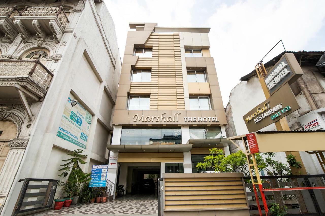 Capital O 978 Marshall The Hotel Ahmedabad Exterior photo